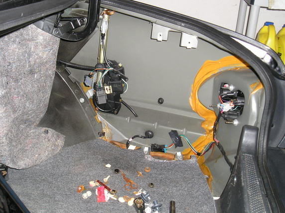 Name:  Trunkcarpetremoved.jpg
Views: 97
Size:  51.8 KB