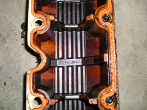 Name:  072305Rearvalvecoveroldgasket.jpg
Views: 211
Size:  54.6 KB