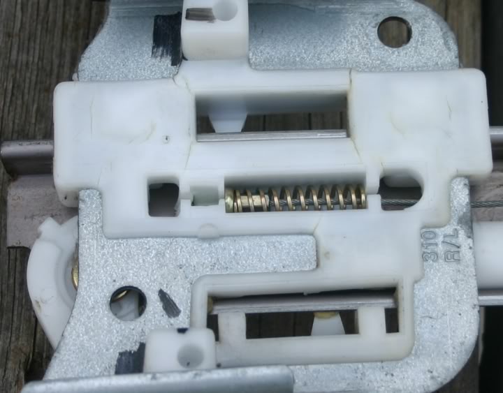 Name:  Windowregulatorsledcrackedplastic.jpg
Views: 115
Size:  51.6 KB