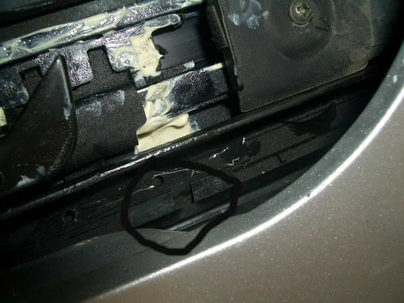 Name:  moonroof2.jpg
Views: 48
Size:  102.3 KB