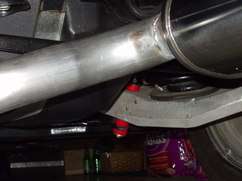 Name: May27-06PolyBushings004.jpg
Views: 419
Size: 56.9 KB