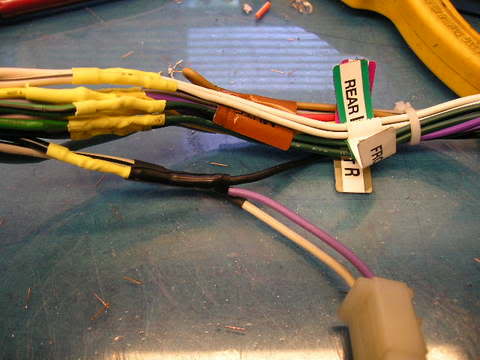 Name:  closeupharness.jpg
Views: 170
Size:  26.5 KB