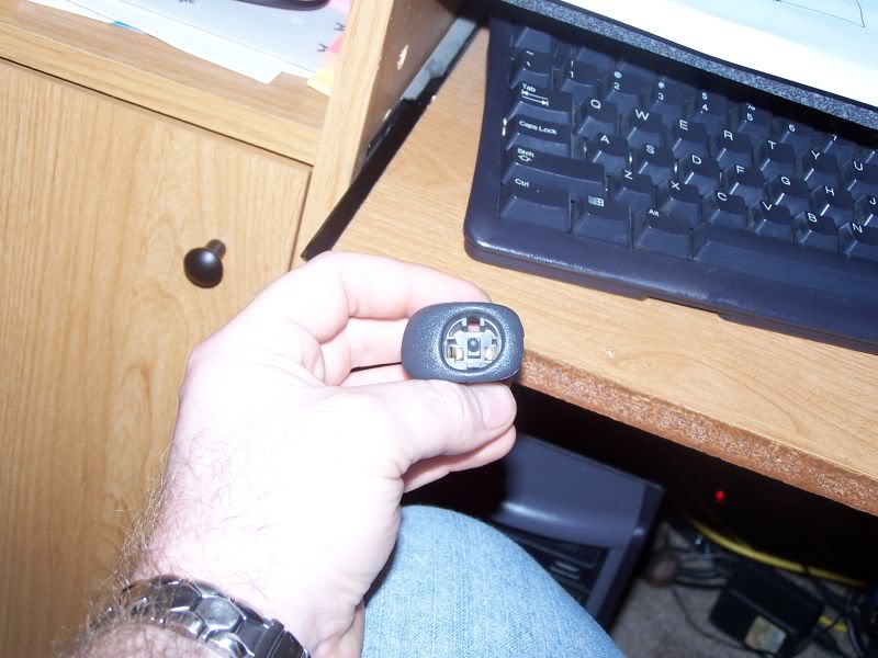 Name:  trunkbutton004.jpg
Views: 75
Size:  68.1 KB