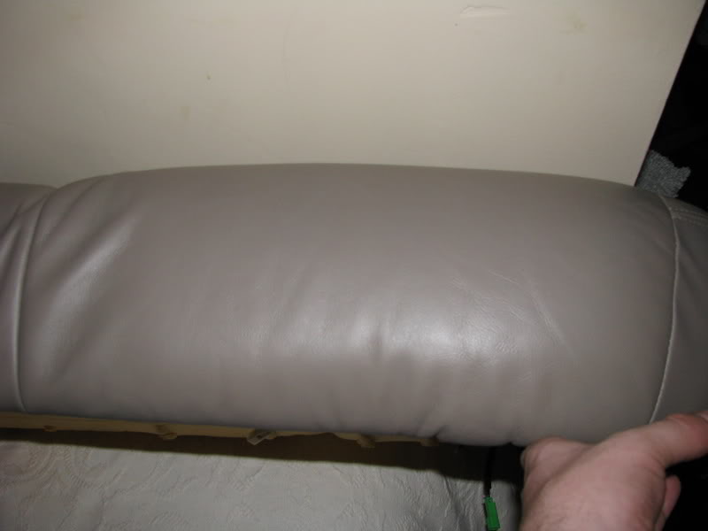 Name:  RearHeatedSeats042.jpg
Views: 207
Size:  28.8 KB