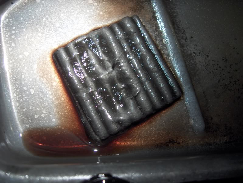 Name:  TransmissionFluidChange001.jpg
Views: 256
Size:  91.3 KB