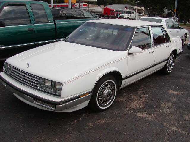 Name:  87_lesabre_01.jpg
Views: 146
Size:  38.9 KB