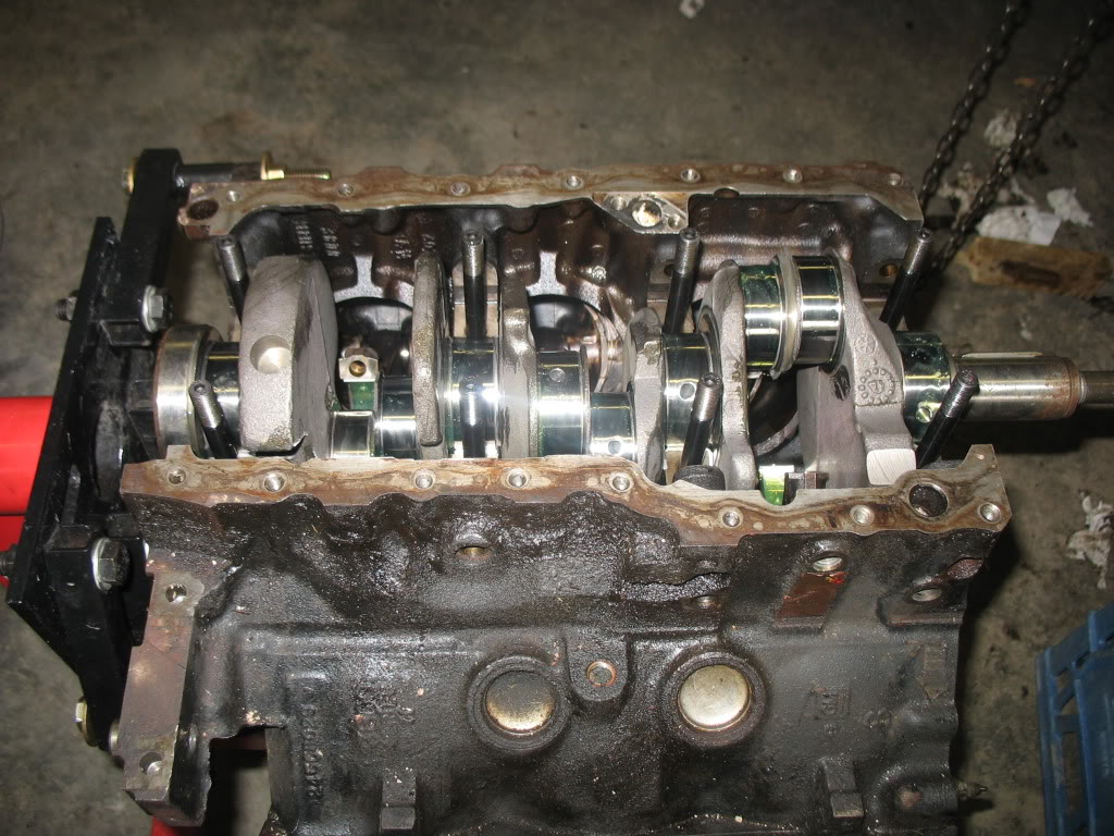 Name:  moreenginerebuild008.jpg
Views: 39
Size:  174.6 KB
