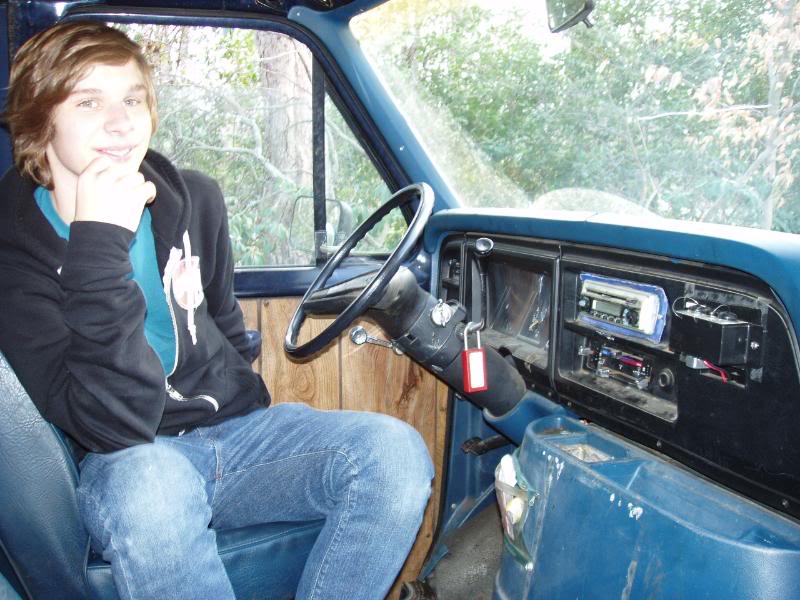 Name:  JeepClubWagon036.jpg
Views: 51
Size:  88.0 KB