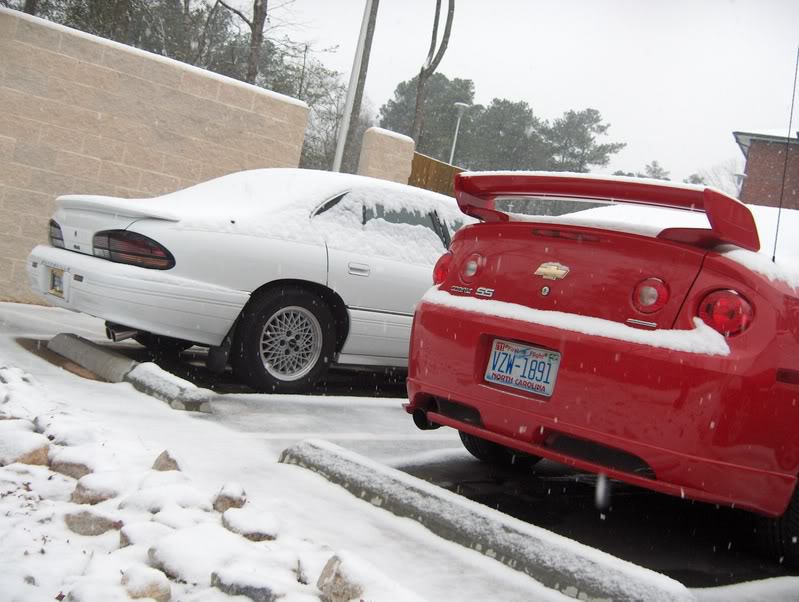 Name:  SnowinFeb07004.jpg
Views: 37
Size:  84.1 KB