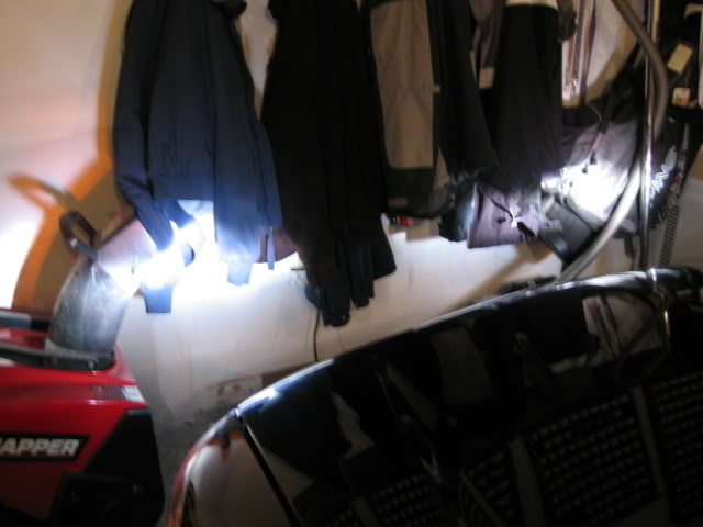 Name:  Moneyindabank014.jpg
Views: 144
Size:  35.0 KB