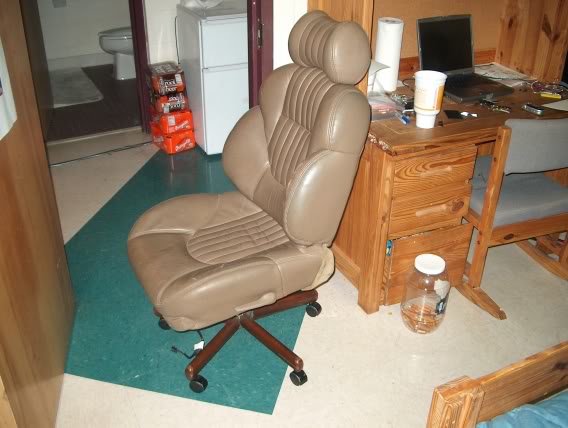 Name:  BonneOfficechair001.jpg
Views: 259
Size:  56.0 KB